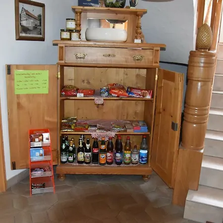 Homestay Heidi's Haeuschen *